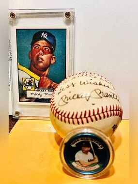 MICKEY MANTLE N.Y. YANKEES ALL ORIG. AUTOGRAPHED BASEBALL!! + TOPPS COIN & Card